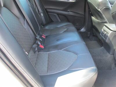 2022 Toyota Camry XSE   - Photo 15 - Bell, CA 90201