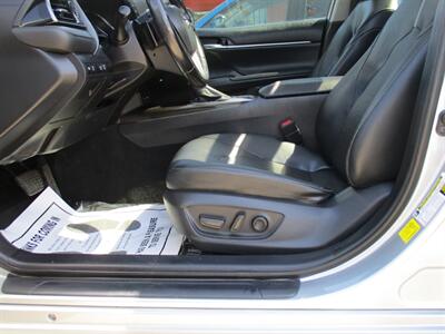 2022 Toyota Camry XSE   - Photo 9 - Bell, CA 90201