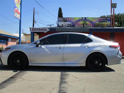 2022 Toyota Camry XSE   - Photo 8 - Bell, CA 90201