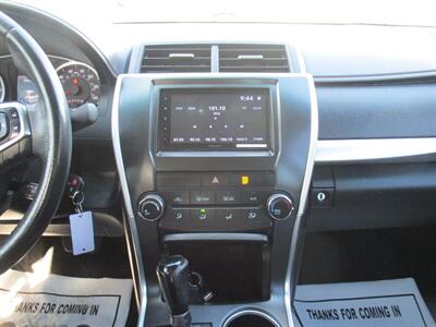 2016 Toyota Camry SE   - Photo 24 - Bell, CA 90201