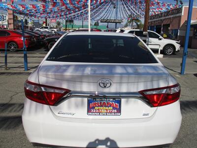 2016 Toyota Camry SE   - Photo 8 - Bell, CA 90201