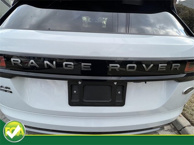 2018 Land Rover Range Rover Velar P250 R-Dynamic SE photo