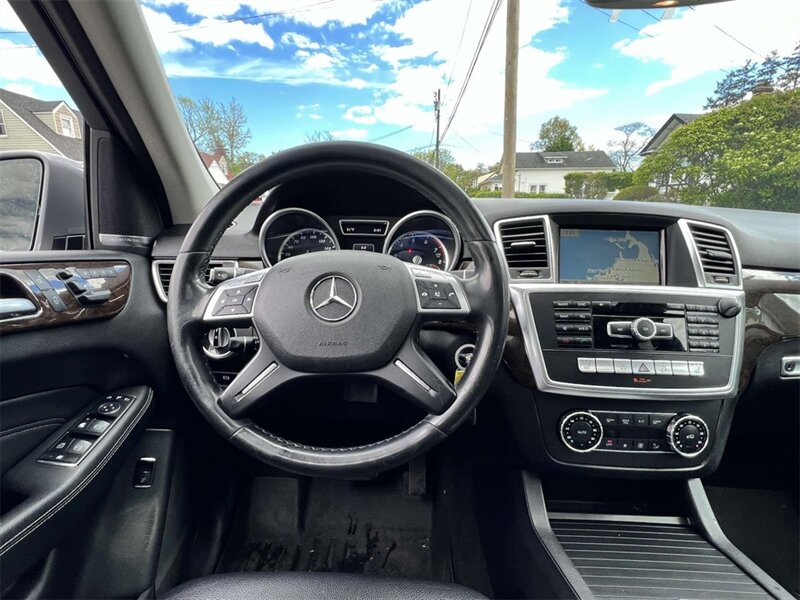 2014 Mercedes-Benz M-Class ML350 4MATIC photo
