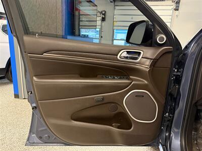 2019 Jeep Grand Cherokee Summit   - Photo 25 - Grand Rapids, MI 49504