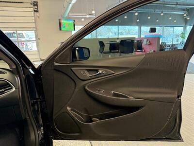 2023 Chevrolet Malibu RS - Photo 21 - Grand Rapids, MI 49504