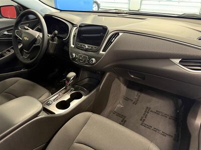 2023 Chevrolet Malibu RS - Photo 22 - Grand Rapids, MI 49504