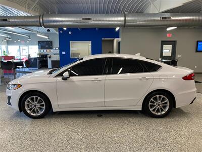 2020 Ford Fusion SE   - Photo 4 - Grand Rapids, MI 49504