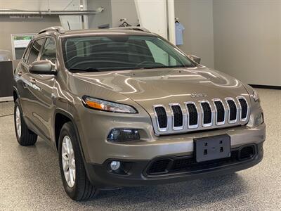 2016 Jeep Cherokee Latitude   - Photo 2 - Grand Rapids, MI 49504