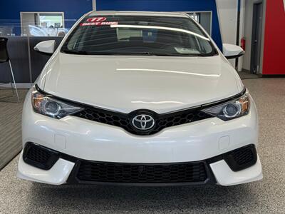 2017 Toyota Corolla iM   - Photo 2 - Grand Rapids, MI 49504