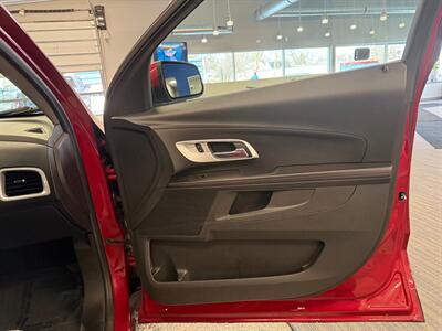 2015 Chevrolet Equinox LT - Photo 12 - Grand Rapids, MI 49504