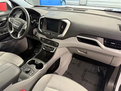 2023 GMC Terrain SLE - Photo 10 - Grand Rapids, MI 49504