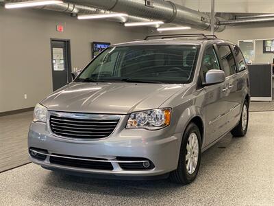 2013 Chrysler Town and Country Touring   - Photo 4 - Grand Rapids, MI 49504