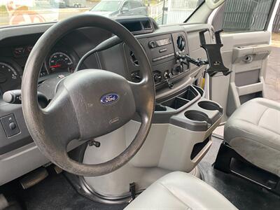 2016 Ford E-Series Chassis E-450 Super Duty 158 Cutaway DRW RWD   - Photo 16 - Grand Rapids, MI 49504