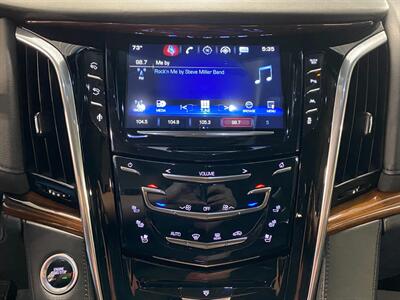 2016 Cadillac Escalade ESV Luxury Collection   - Photo 20 - Grand Rapids, MI 49504