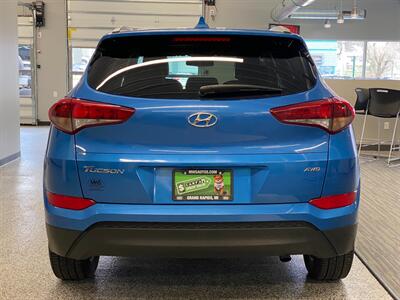 2017 Hyundai TUCSON SE Plus   - Photo 6 - Grand Rapids, MI 49504