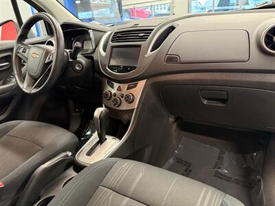 2016 Chevrolet Trax LT   - Photo 10 - Grand Rapids, MI 49504