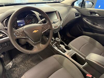 2017 Chevrolet Cruze LT Auto   - Photo 20 - Grand Rapids, MI 49504