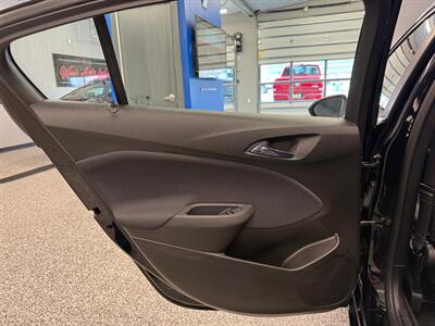 2017 Chevrolet Cruze LT Auto   - Photo 19 - Grand Rapids, MI 49504