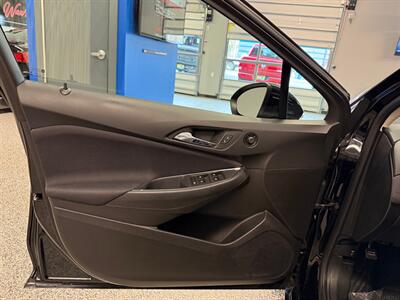 2017 Chevrolet Cruze LT Auto   - Photo 21 - Grand Rapids, MI 49504