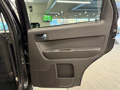 2011 Ford Escape Limited   - Photo 13 - Grand Rapids, MI 49504