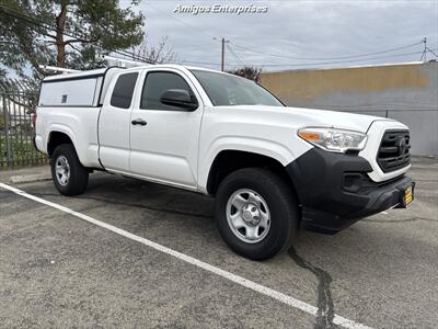 2019 Toyota Tacoma SR5   - Photo 2 - Fresno, CA 93702