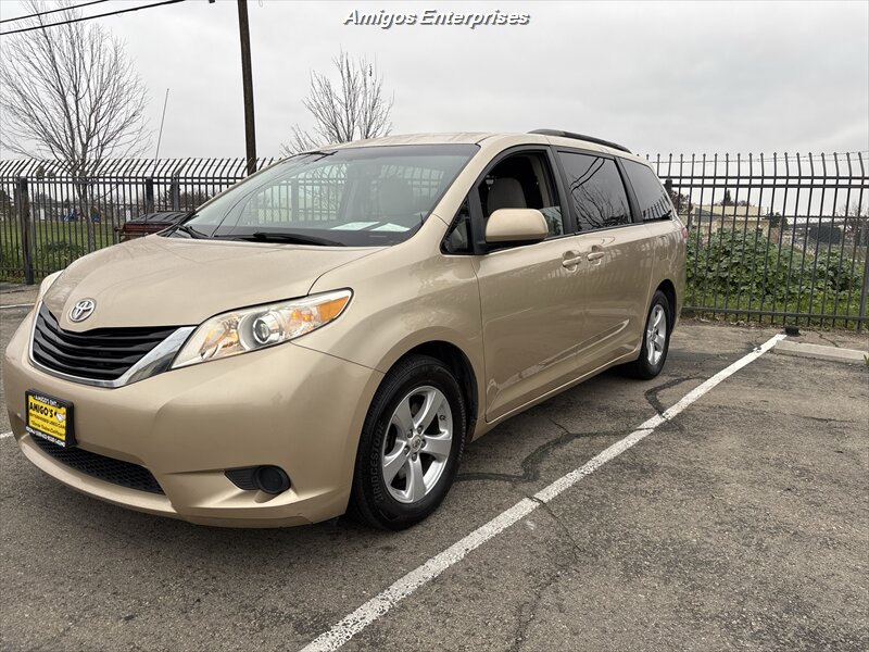 2012 Toyota Sienna