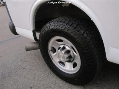 2016 Chevrolet Express 2500 - Photo 16 - Fresno, CA 93702