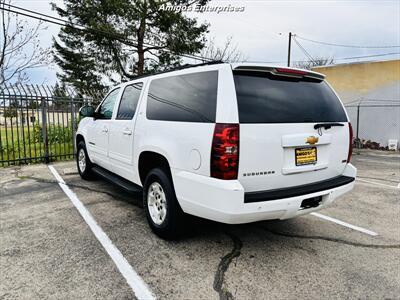 2012 Chevrolet Suburban LT - Photo 3 - Fresno, CA 93702
