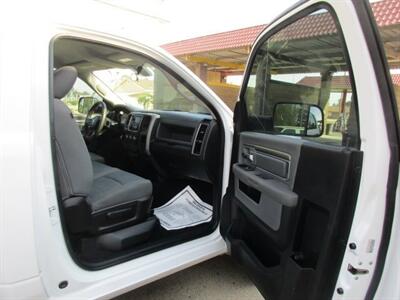 2017 RAM 2500 Tradesman  Utility - Photo 19 - Fresno, CA 93702