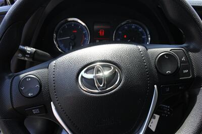 2019 Toyota Corolla LE   - Photo 16 - Vista, CA 92084