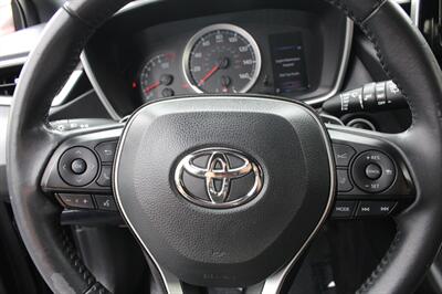 2020 Toyota Corolla Hatchback SE   - Photo 16 - Vista, CA 92084
