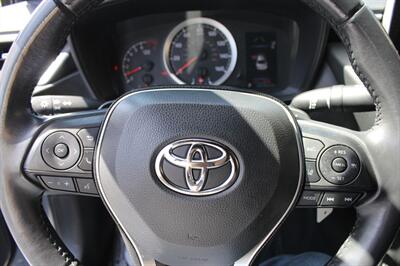 2020 Toyota Corolla SE   - Photo 16 - Vista, CA 92084