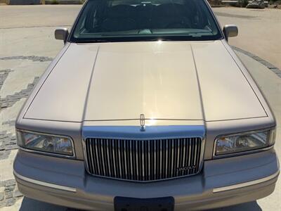 1997 Lincoln Town Car Executive   - Photo 4 - Escondido, CA 92029