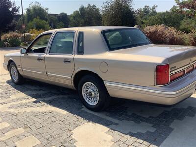 1997 Lincoln Town Car Executive   - Photo 17 - Escondido, CA 92029