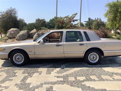 1997 Lincoln Town Car Executive   - Photo 10 - Escondido, CA 92029