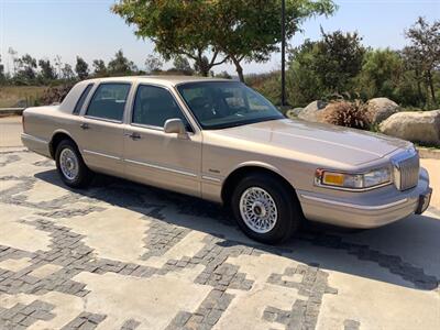 1997 Lincoln Town Car Executive   - Photo 2 - Escondido, CA 92029