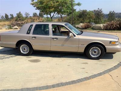 1997 Lincoln Town Car Executive   - Photo 7 - Escondido, CA 92029