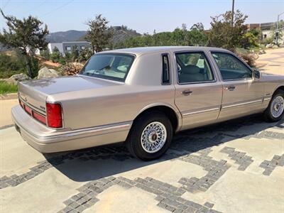 1997 Lincoln Town Car Executive   - Photo 15 - Escondido, CA 92029