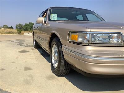 1997 Lincoln Town Car Executive   - Photo 14 - Escondido, CA 92029