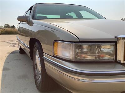 1996 Cadillac DeVille   - Photo 8 - Escondido, CA 92029