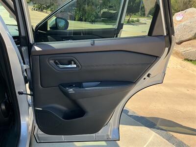 2023 Nissan Rogue SV  premium pckg - Photo 30 - Escondido, CA 92029