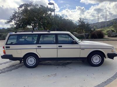1987 Volvo 240 DL Wagon - Photo 5 - Escondido, CA 92029