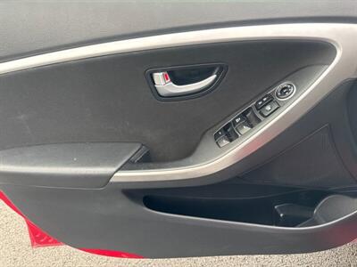 2015 Hyundai ELANTRA GT   - Photo 12 - Pittsburg, CA 94565-2812