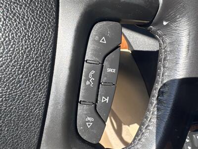 2009 Saturn Outlook XR   - Photo 7 - Pittsburg, CA 94565-2812