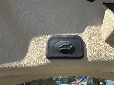 2009 Saturn Outlook XR   - Photo 20 - Pittsburg, CA 94565-2812