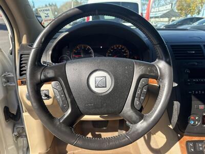 2009 Saturn Outlook XR   - Photo 4 - Pittsburg, CA 94565-2812
