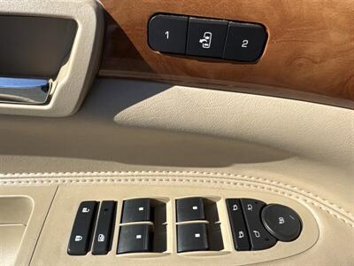 2009 Saturn Outlook XR   - Photo 12 - Pittsburg, CA 94565-2812