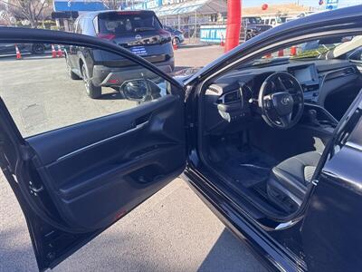 2024 Toyota Camry SE   - Photo 6 - Pittsburg, CA 94565-2812