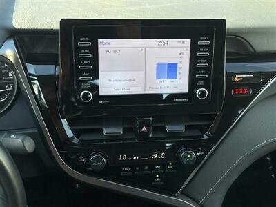 2024 Toyota Camry SE   - Photo 10 - Pittsburg, CA 94565-2812