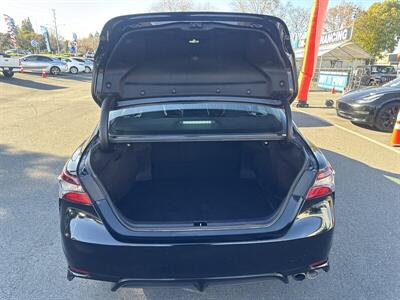 2024 Toyota Camry SE   - Photo 18 - Pittsburg, CA 94565-2812